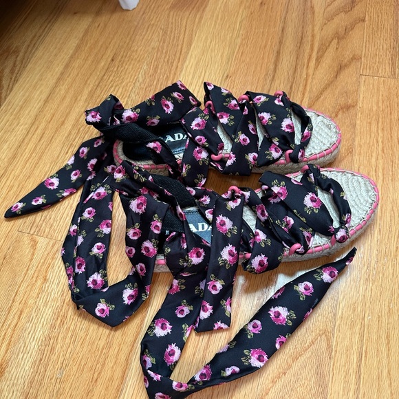 Prada Floral wrap around espadrilles size 38 - Picture 5 of 5